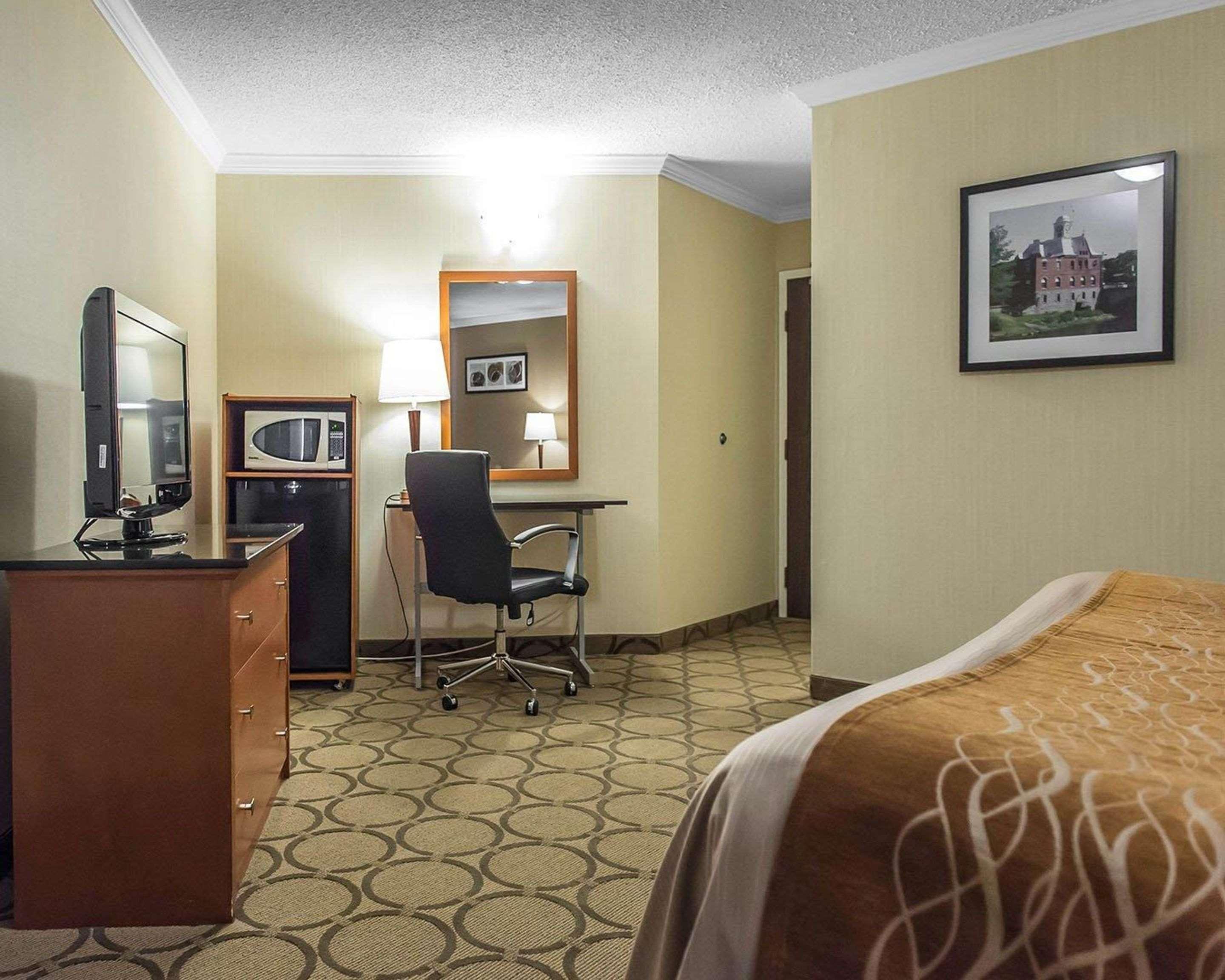 Comfort Inn Pembroke Exteriér fotografie